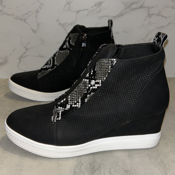 Katliu Animal Print Platform Wedge Sneakers - Picture 8 of 10